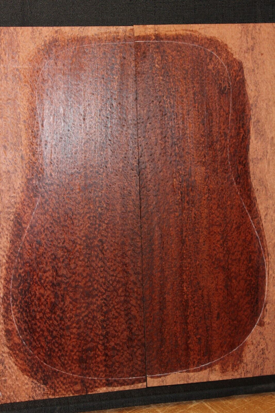 Pomelle figure bubinga back and side set. Solid 5A figure, as good as it gets