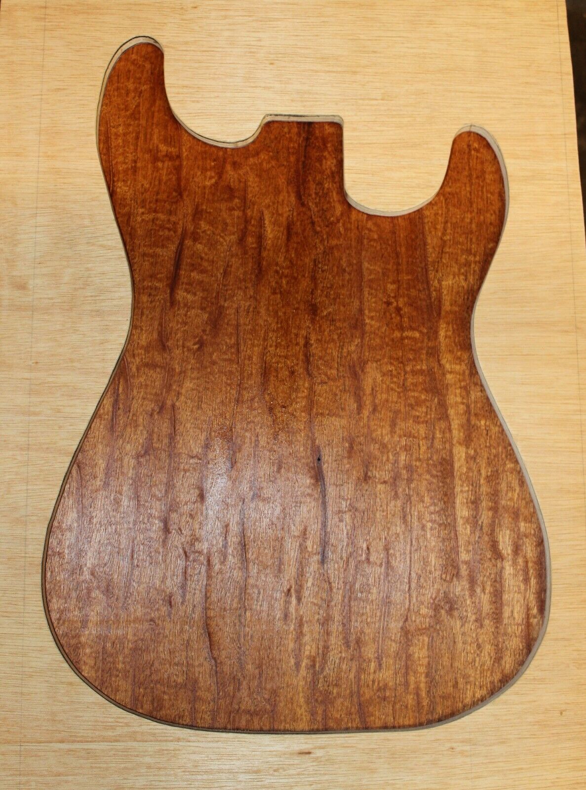 Figured genuine mahogany 1 piece electric guitar top.Stunning figure.