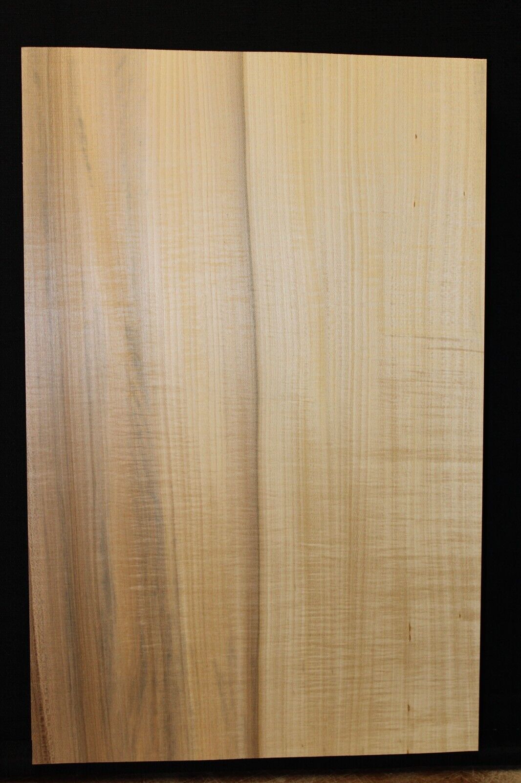 basswood / linden quarter sawn one piece guitar or bass body blank.