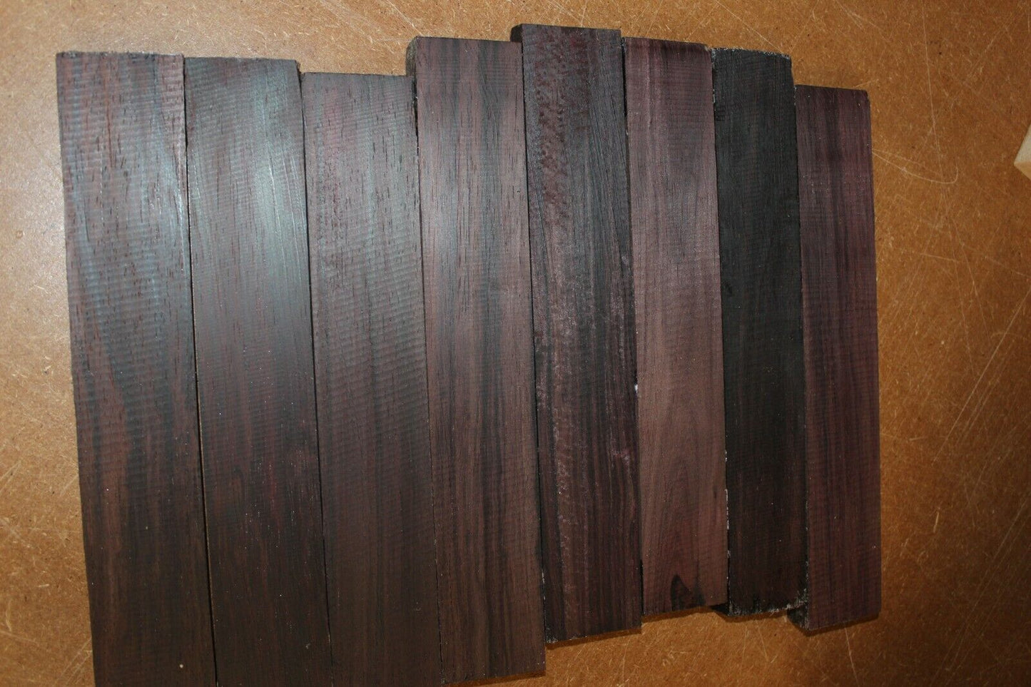 Bois de rose rosewood guitar bridge blank 9 X 1.55 X 0.6". Sold individually