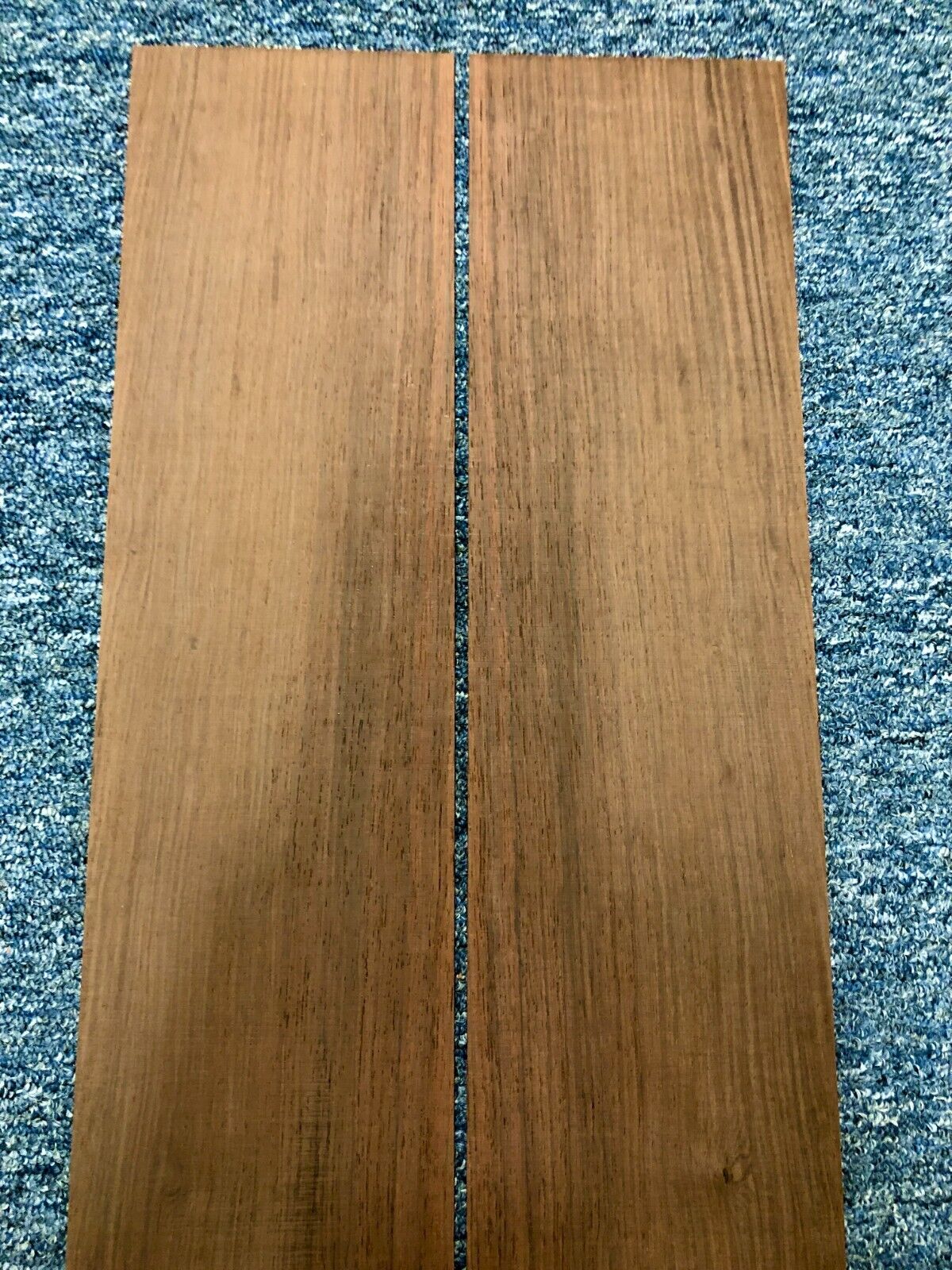Madagascar rosewood back and side set OM / classical size, beautiful color.