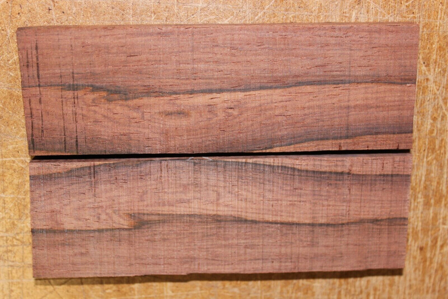Madagascar rosewood knife scale, gun grip. 5 X 1.5 X 3/8" select grade!