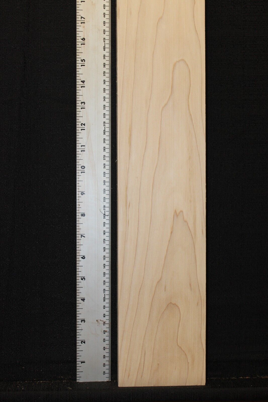 Hard / rock maple flat sawn guitar neck blank. 30 X 4 X 0.96" select grade.