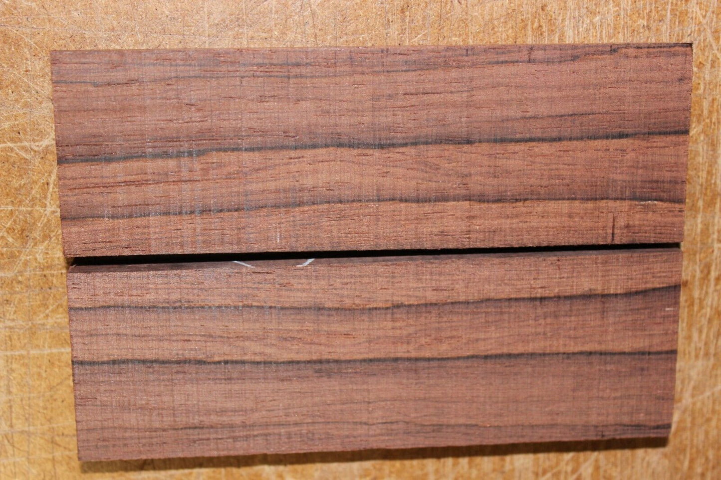 Madagascar rosewood knife scale, gun grip. 5 X 1.5 X 3/8" select grade!