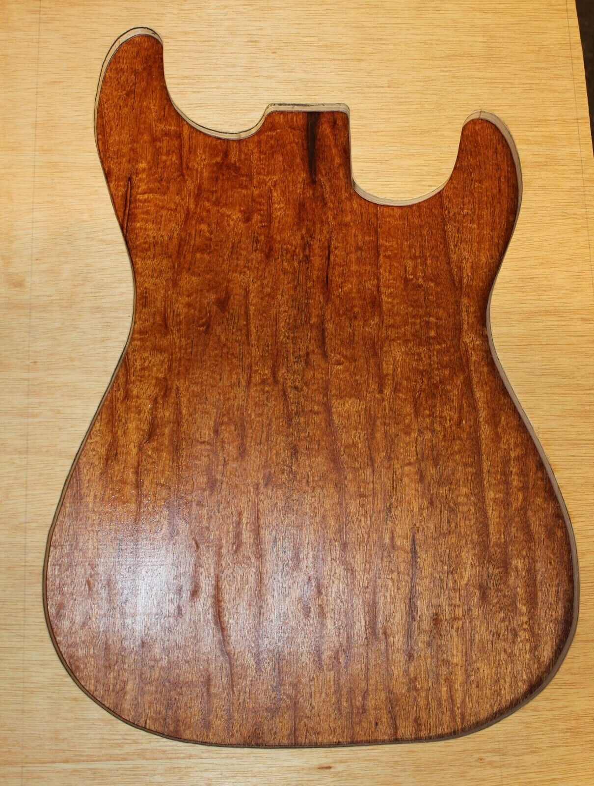 Figured genuine mahogany 1 piece electric guitar top.Stunning figure.