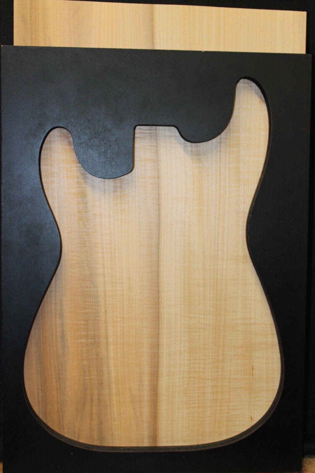 basswood / linden quarter sawn one piece guitar or bass body blank.