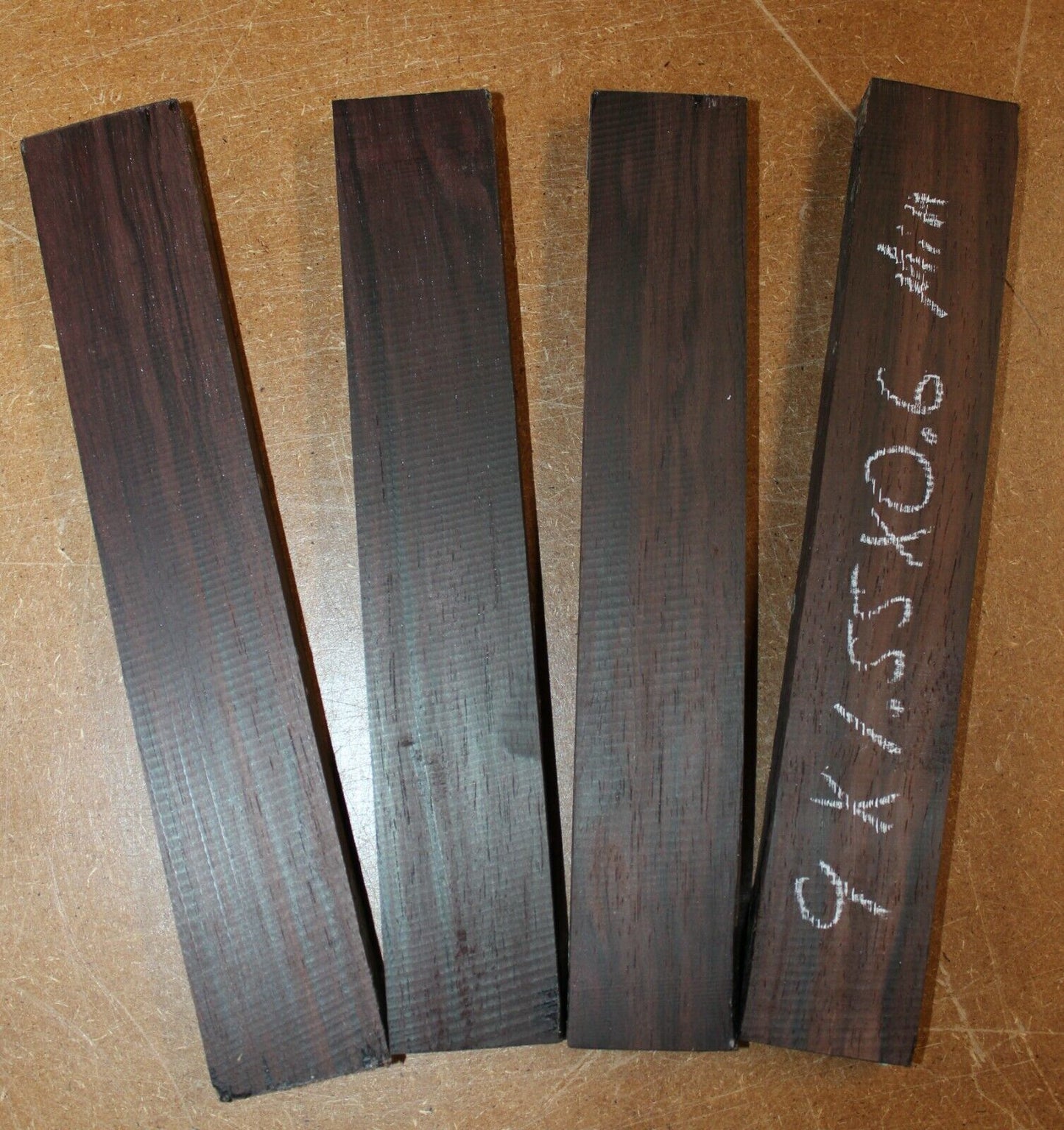 Bois de rose rosewood guitar bridge blank 9 X 1.55 X 0.6". Sold individually
