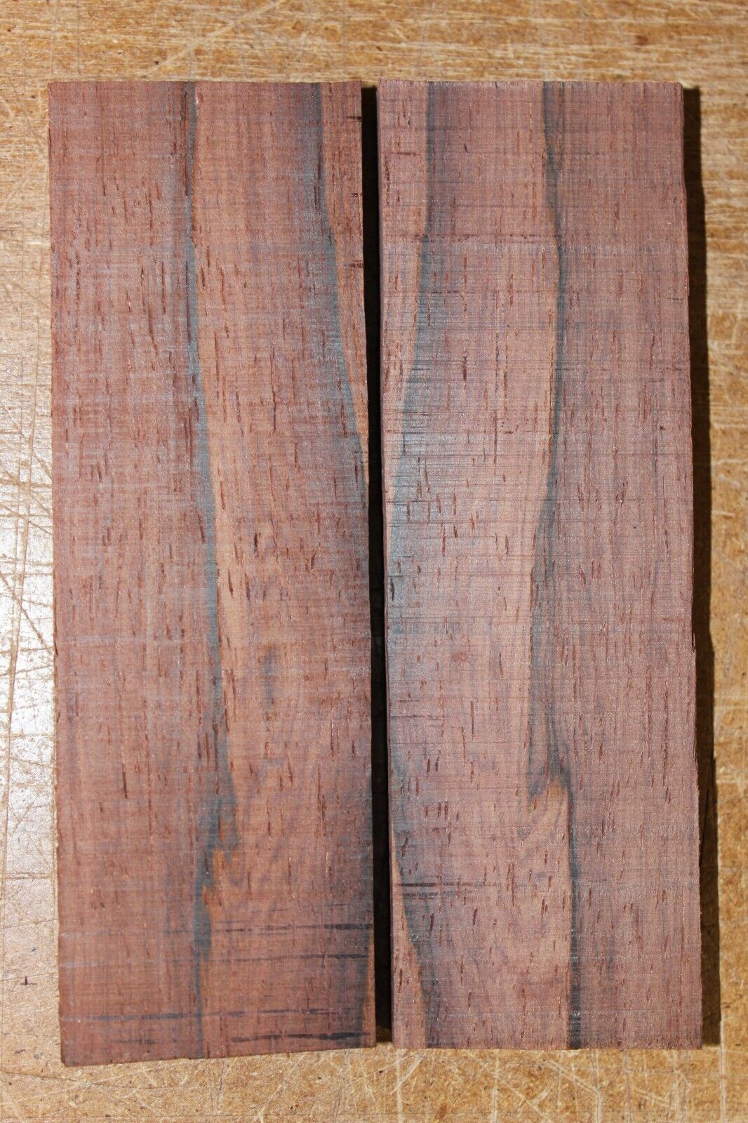 Madagascar rosewood knife scale, gun grip. 5 X 1.5 X 3/8" select grade!
