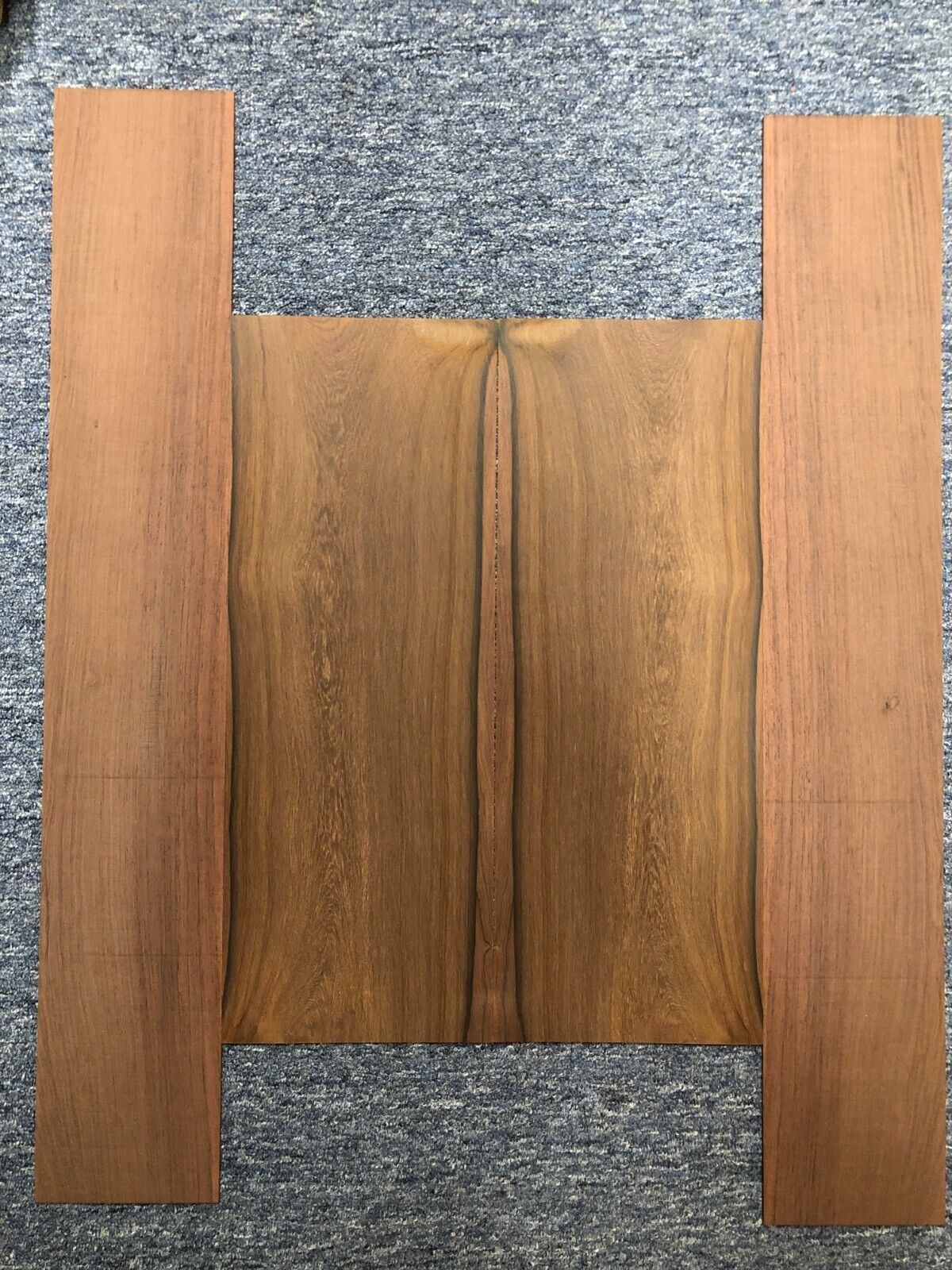 Madagascar rosewood back and side set OM / classical size, beautiful color.