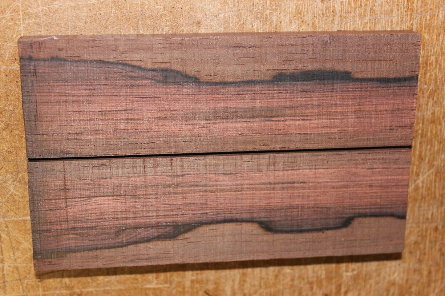 Madagascar rosewood knife scale, gun grip. 5 X 1.5 X 3/8" select grade!