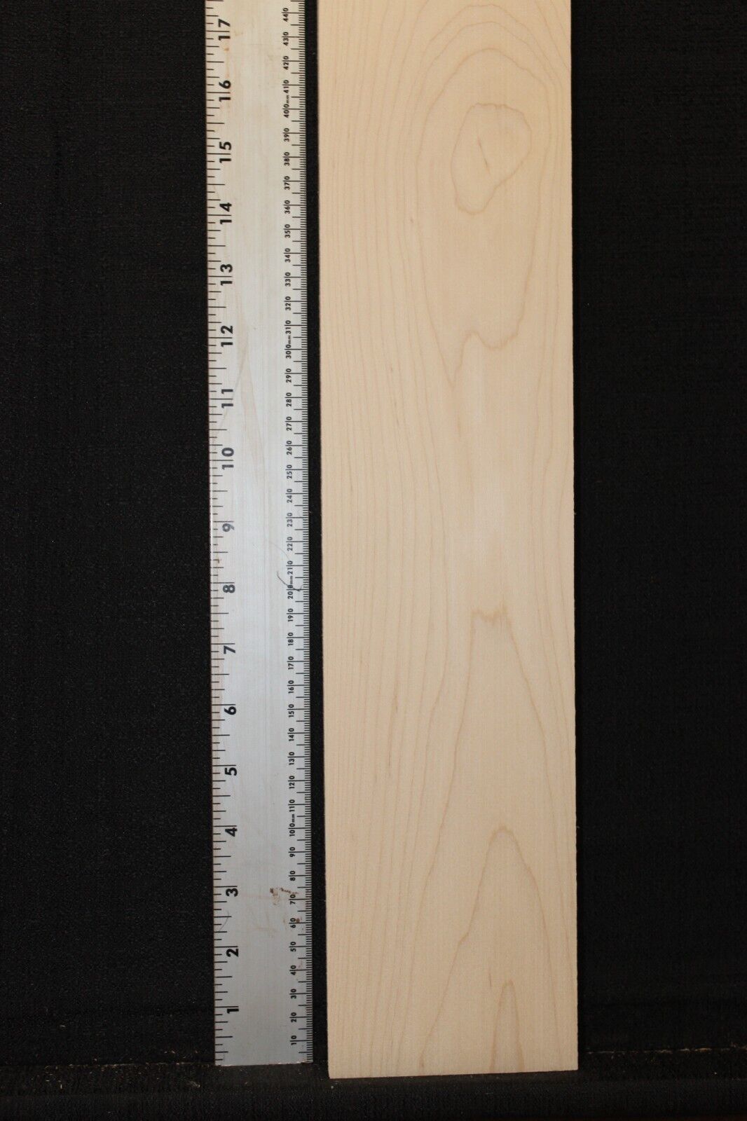 Hard / rock maple flat sawn guitar neck blank. 30 X 4 X 0.96" select grade.